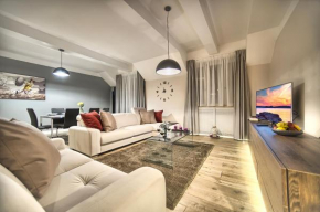 Exclusive 2 bedroom apartment Old Town - 2 baths, balcony and view - by Prague City Apartments